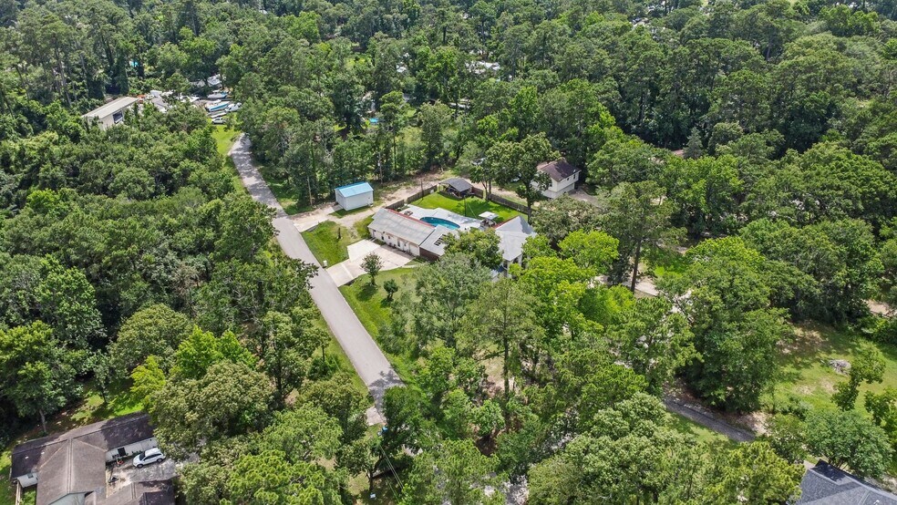 More Photos Of 2042 Teal Dr, Spring Dormitory For Sale