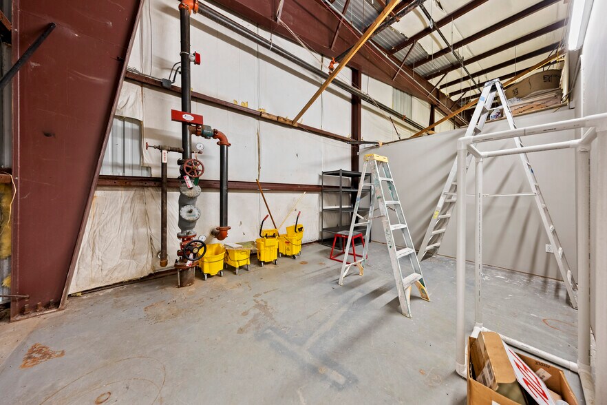 More Photos Of 5420 Hickory St, Panama City Office For Lease