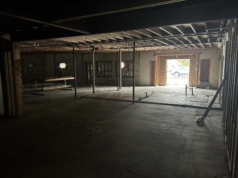 More Photos Of 2598 Oceana Dr, Shelby Restaurant For Sale