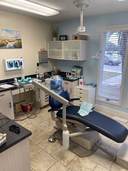 More Photos Of 15 21st Ave, Isle Of Palms Loft Creative Space For Sale