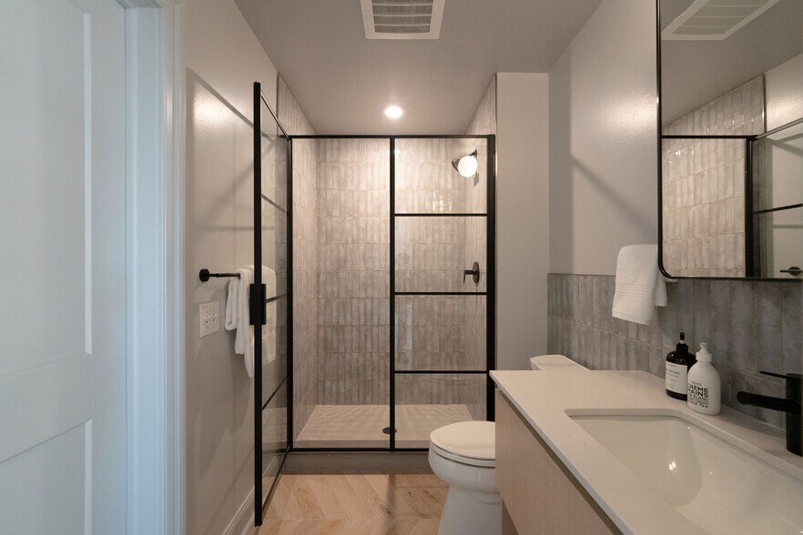 More Photos Of 1325 N Beach St, Philadelphia Apartments For Lease