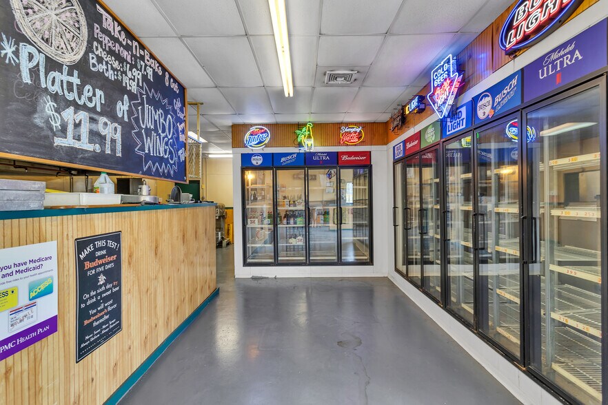 More Photos Of 110 E Pennsylvania Ave, New Stanton General Retail For Sale