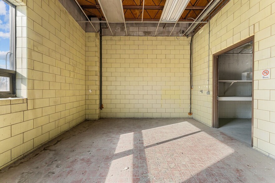 More Photos Of 1342 W Industrial Rd, Cedar City Warehouse For Lease