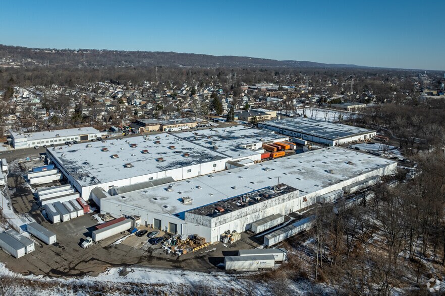 More Photos Of 207 Pond Ave, Middlesex Warehouse For Sale