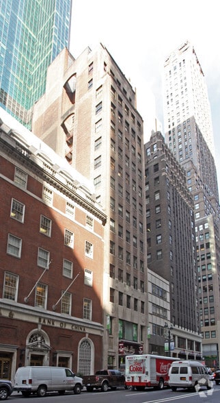 Primary Photo Of 420 Madison Ave, New York Office For Lease