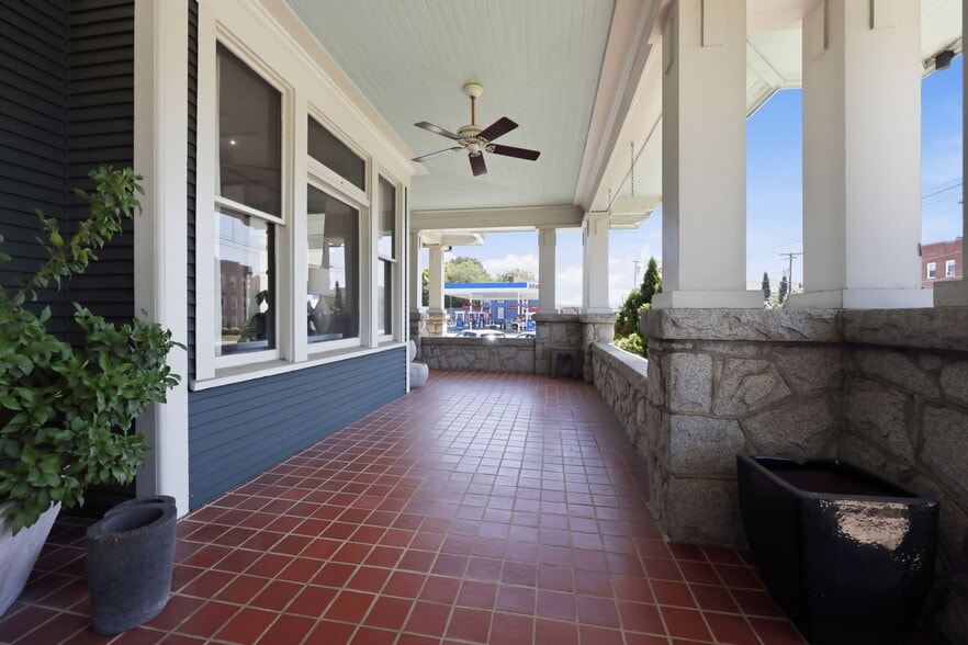 More Photos Of 1100 N Main St, High Point Office For Sale