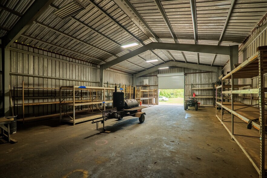 More Photos Of 450 W Highway 64, Lakeland Warehouse For Lease
