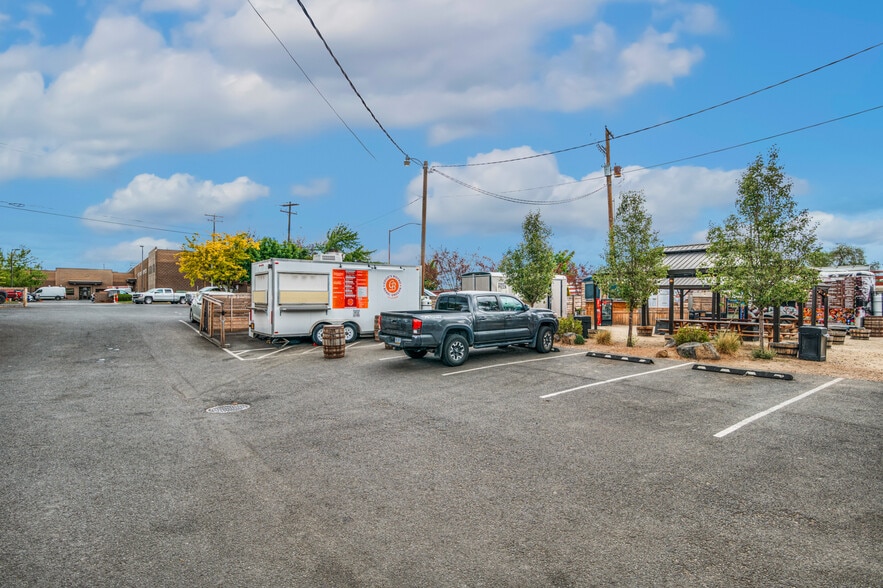More Photos Of 20 NW Greenwood Ave, Bend Loft Creative Space For Sale