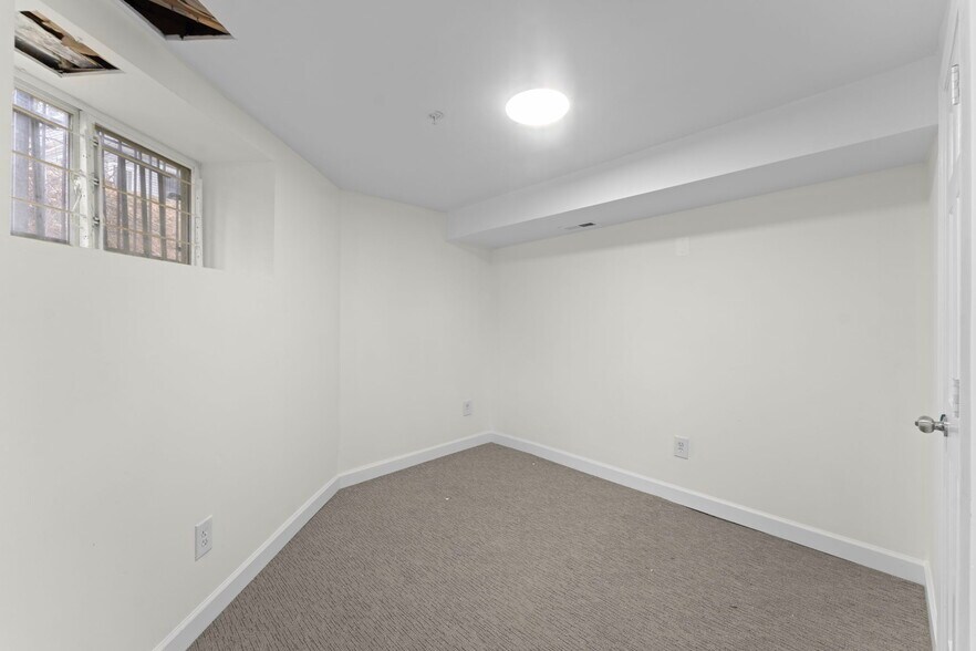 More Photos Of 922 Ridge Rd Se, Washington Assisted Living For Sale
