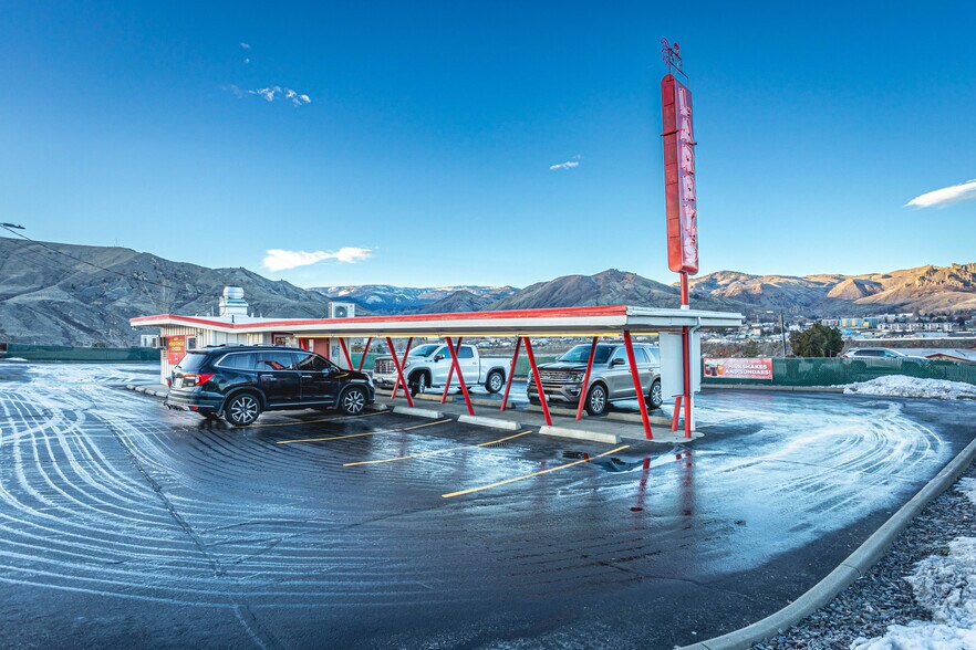 More Photos Of 120 Rock Island Rd, East Wenatchee Specialty For Sale