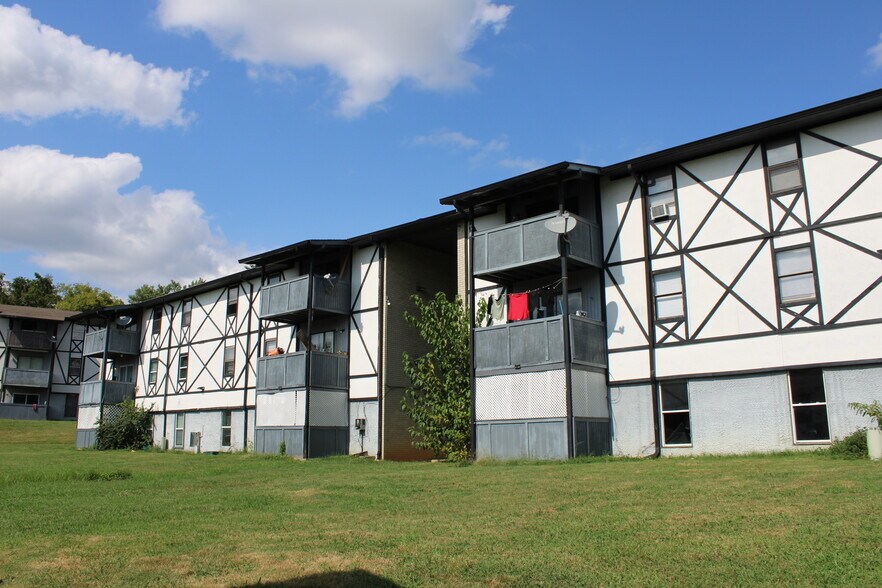 Primary Photo Of 270 Tampa Dr, Nashville Apartments For Sale