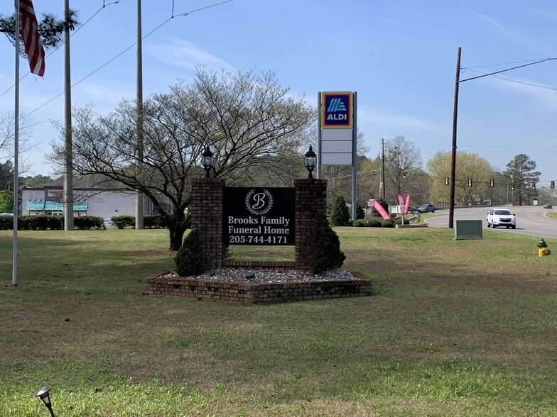 2885 Allison Bonnett Memorial Dr  