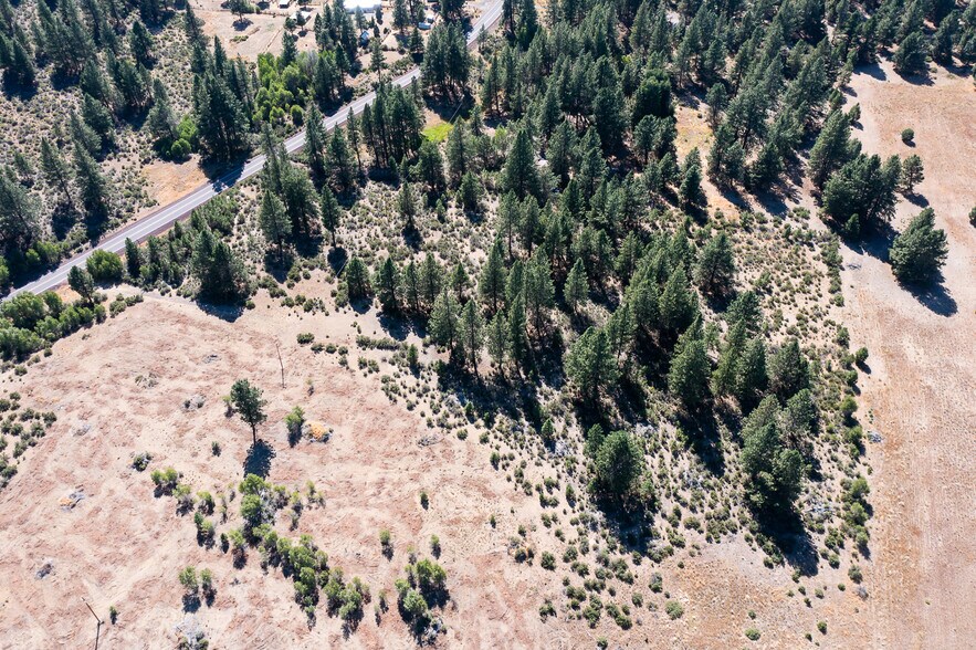 More Photos Of Hwy 97 @ Hwy 422, Chiloquin Land For Sale