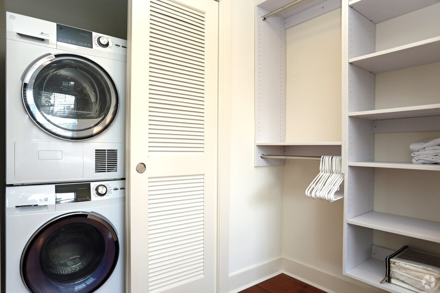 More Photos Of 200-202 Schley St, Garfield Apartments For Sale