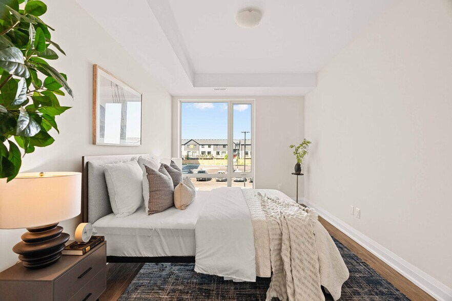 More Photos Of 600 Sunningdale Rd E, London Apartments For Lease