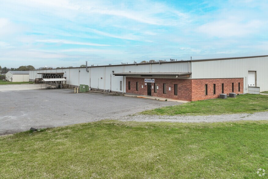 Primary Photo Of 181 Bucks Industrial Rd, Statesville Warehouse For Lease