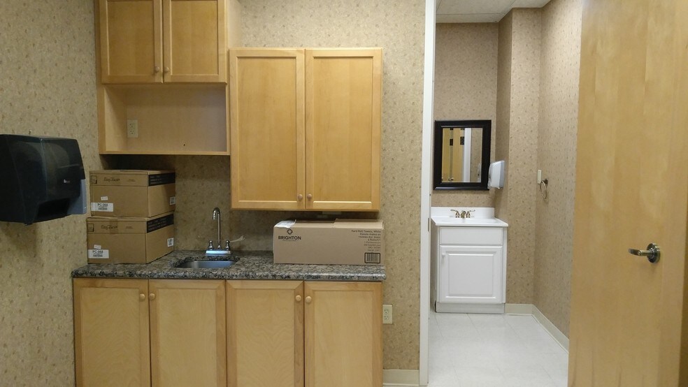 More Photos Of 4113 Capitol St, Durham Medical For Lease