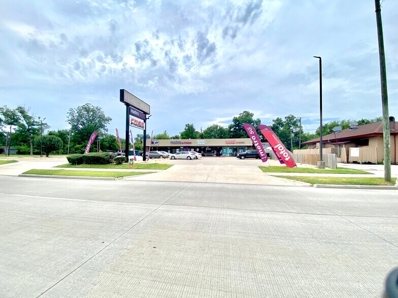 More Photos Of 2745-2765 Washington Blvd, Beaumont General Retail For Sale