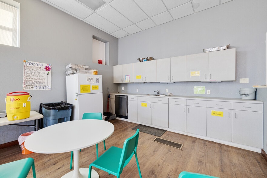 More Photos Of 3201 N 9th St, St, Saint Louis Warehouse For Sale