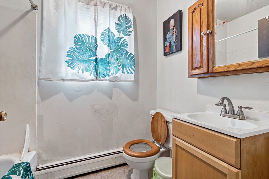 More Photos Of 32 Northeast St, Woonsocket Apartments For Sale