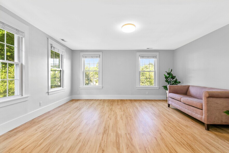 More Photos Of 2 Park St, Norwalk Apartments For Sale