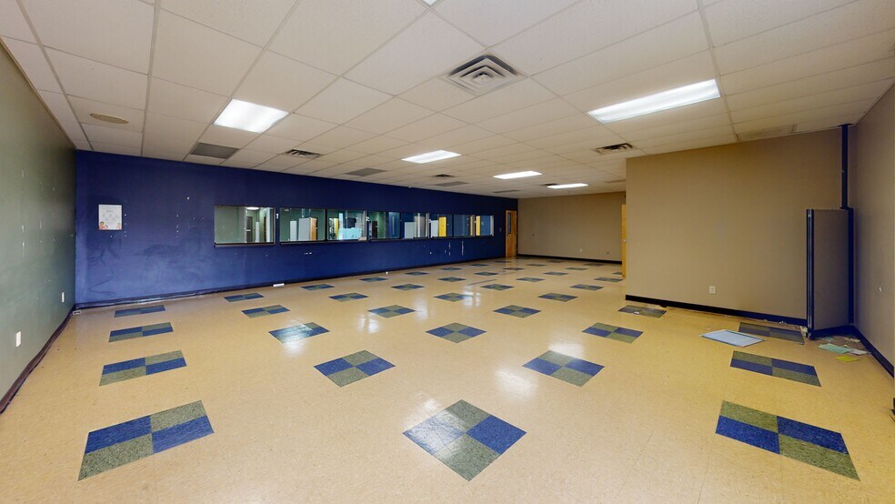 More Photos Of 950 Starvue Dr NW, Cleveland Office For Sale