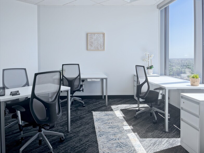More Photos Of 500 Capitol Mall, Sacramento Coworking Space