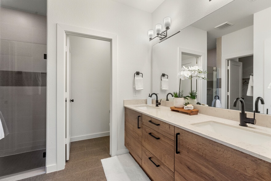 More Photos Of , Dayton Multifamily For Sale