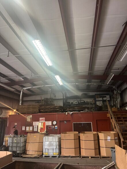 More Photos Of 181 James St, Venice Warehouse For Sale