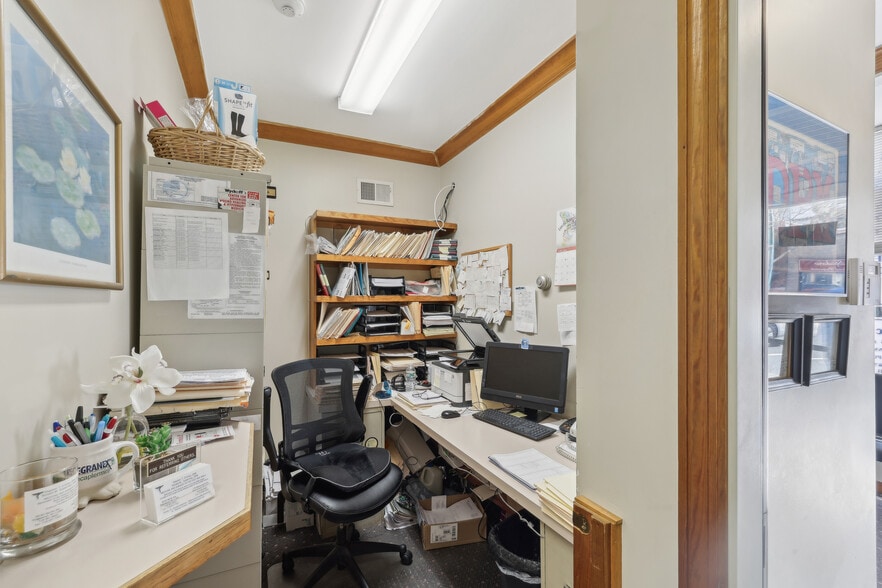 More Photos Of 135 Mamaroneck Ave, Mamaroneck Office For Sale