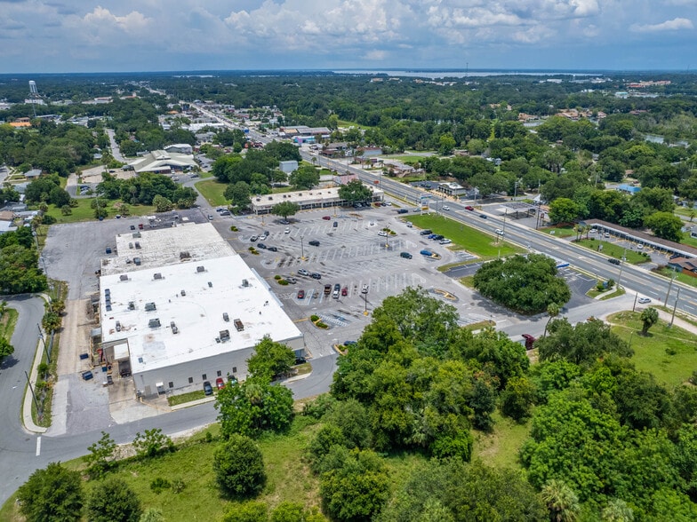More Photos Of 1415 S 14th St, Leesburg Unknown For Lease