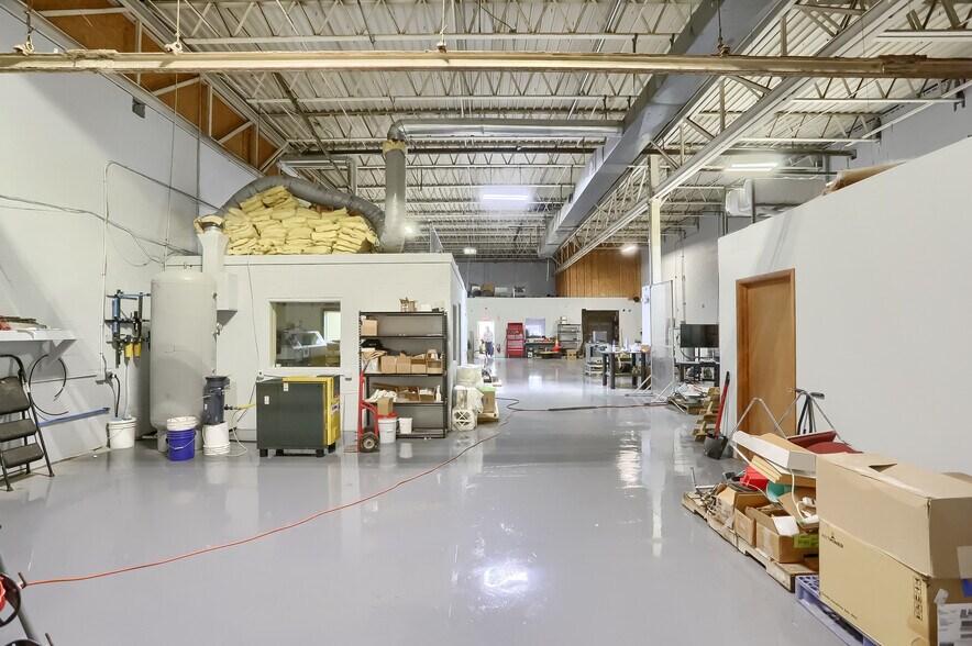More Photos Of 150 Gamma Dr, Pittsburgh Light Manufacturing For Lease