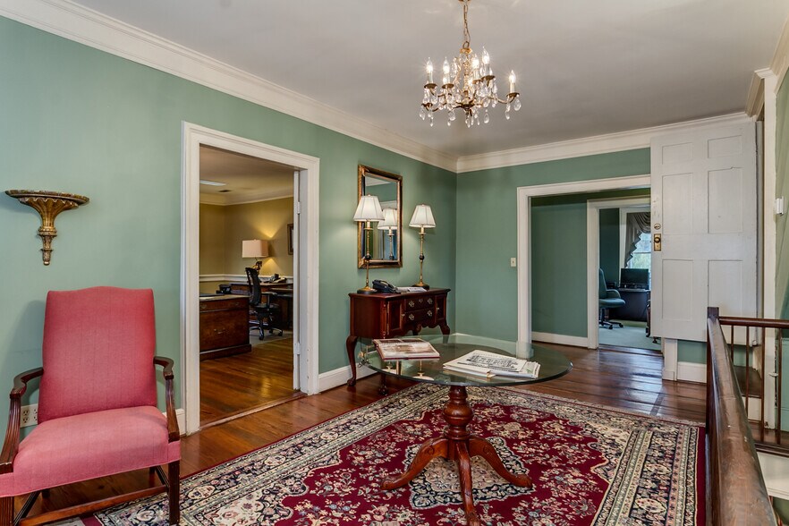 More Photos Of 2606 8th St, Tuscaloosa Office For Sale