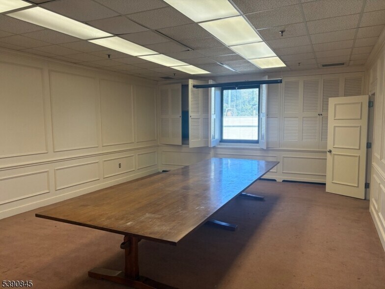 More Photos Of 141 Southside Ave, Bridgewater Office For Lease