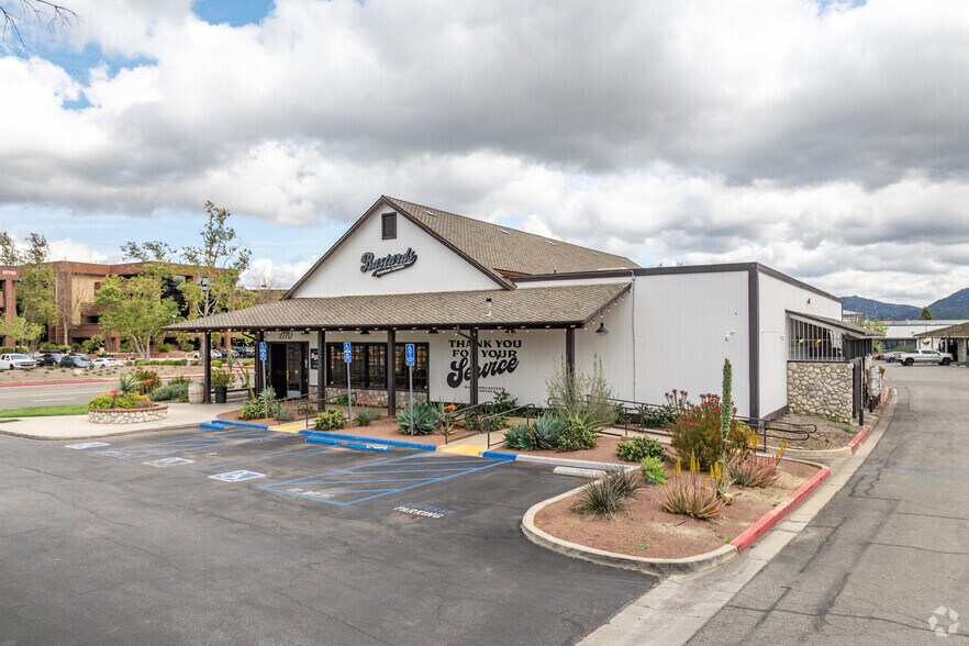 More Photos Of 27715 Jefferson Ave, Temecula Unknown For Lease