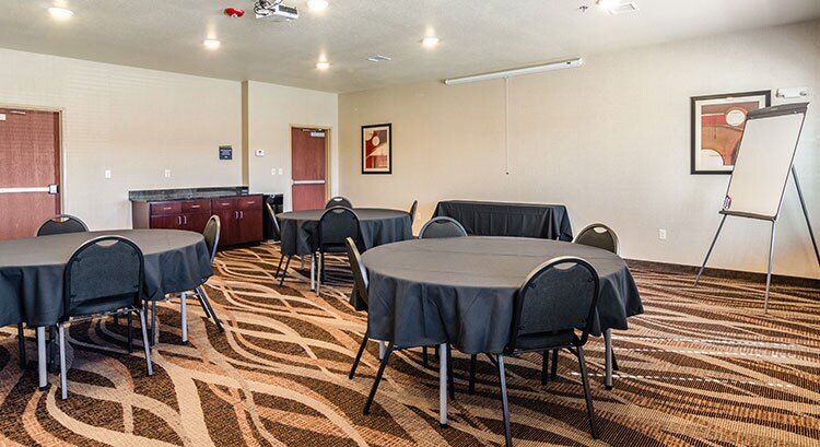 More Photos Of 960 M St, Gering Hotel For Sale