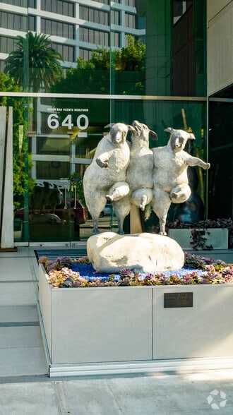 More Photos Of 640 S San Vicente Blvd, Los Angeles Medical For Lease