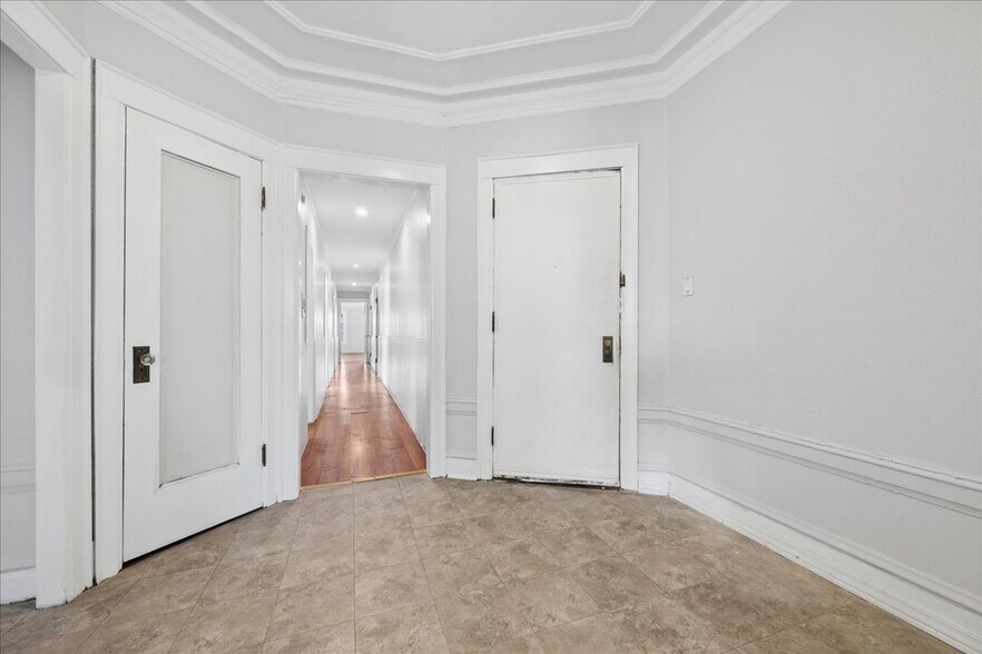 More Photos Of 4530 King Dr, Chicago Apartments For Sale