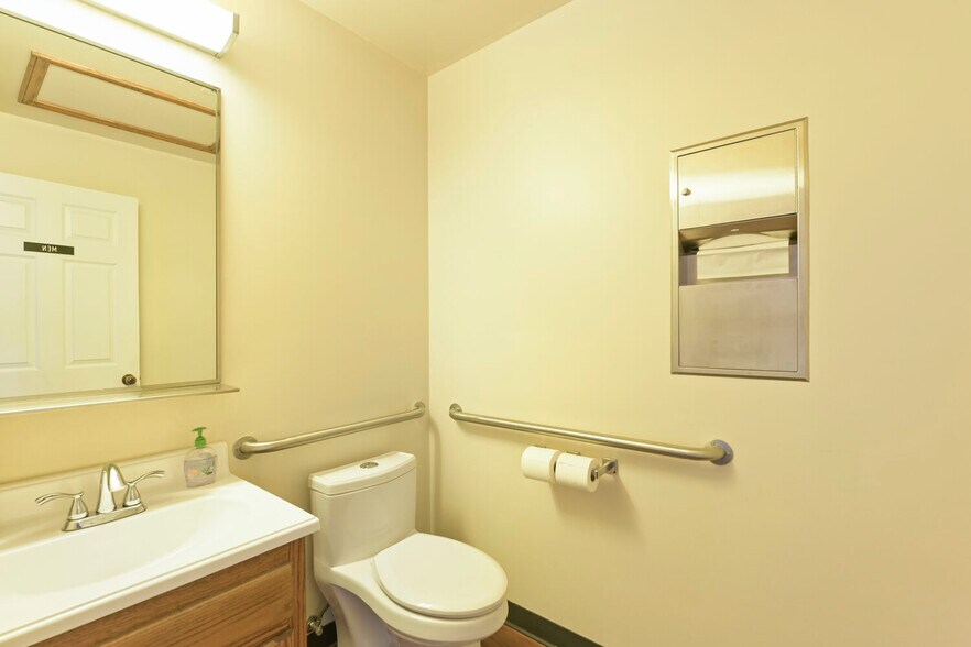 More Photos Of 3669 S Huron St, Englewood Office For Sale