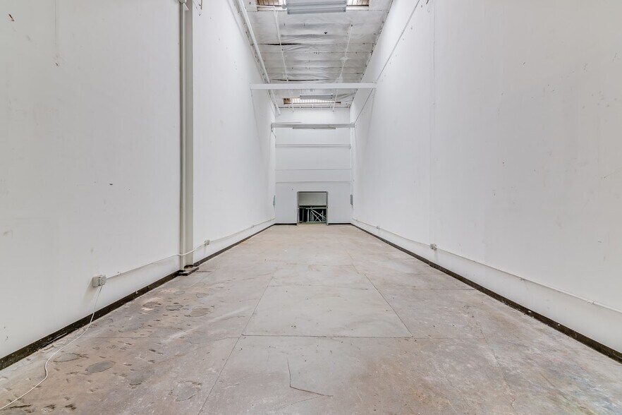 More Photos Of 2023-2043 S Santa Fe Ave, Los Angeles Unknown For Lease