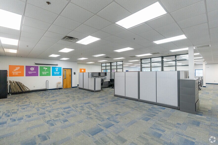 More Photos Of 500 Gateway Dr, Goldsboro Warehouse For Sale