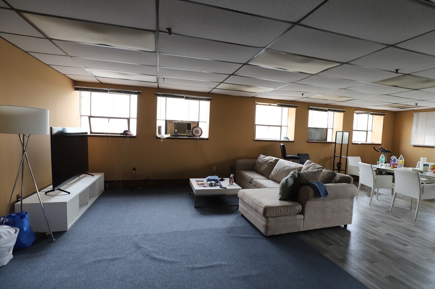 More Photos Of 2-8 Central Ave, East Orange Manufacturing For Sale