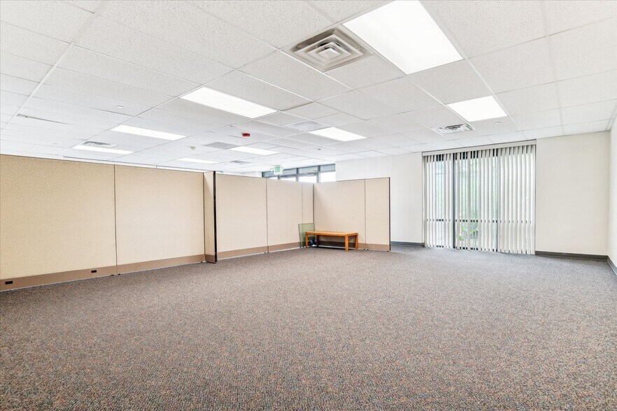 More Photos Of 5105 S Santa Fe Dr, Littleton Medical For Sale