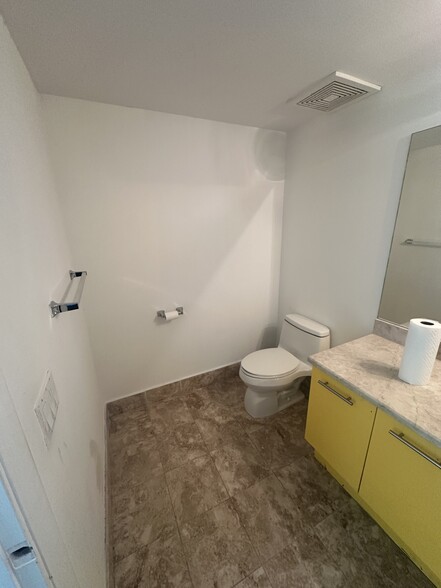 More Photos Of 410 Evernia St, West Palm Beach Apartments For Lease