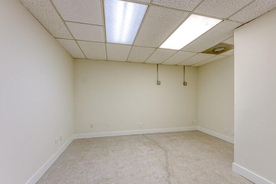 More Photos Of 2769-2777 E Atlantic Blvd, Pompano Beach Storefront Retail Office For Lease