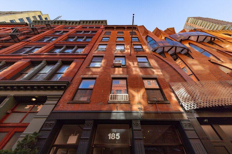 More Photos Of 185 Franklin St, New York Office For Sale