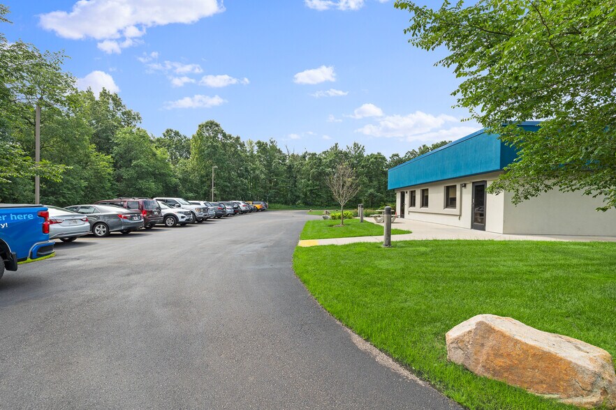 More Photos Of 3101 Hoover Rd, Stevens Point Bank For Sale