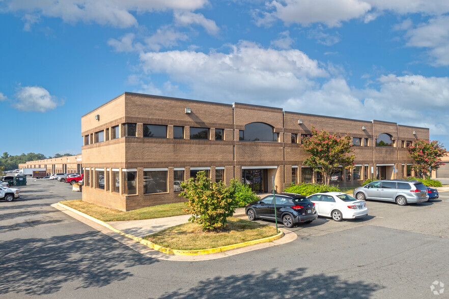 Primary Photo Of 4001-4003 Westfax Dr, Chantilly Light Manufacturing For Lease