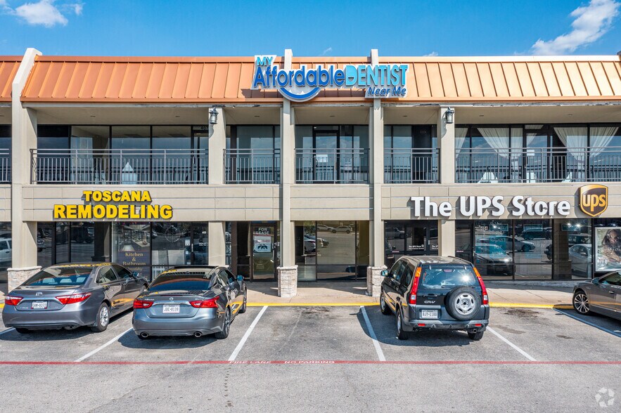 More Photos Of 14902 Preston Rd, Dallas Unknown For Lease