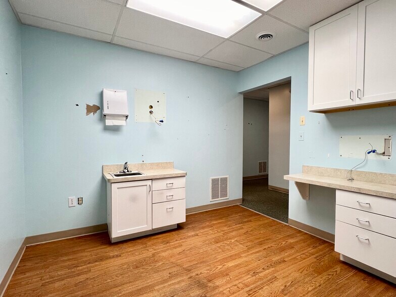 More Photos Of 508 Cynwood Dr, Easton Rehabilitation Center For Sale